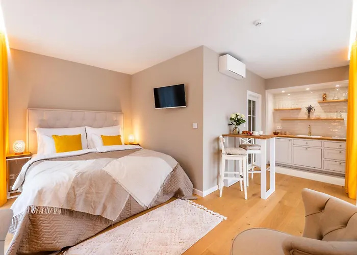 Pinot Noir Apartments&wine Bar Maison d'hôtes 3*